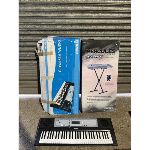 370 - Yamaha digital keyboard (no lead) with Hercules stand both boxed