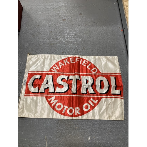 577 - Castrol  motoring flag, 60 x 92cms