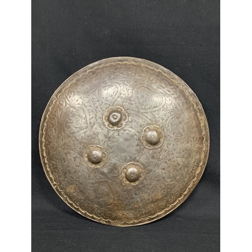 579 - 18th Century Indian shield, diameter 46cms