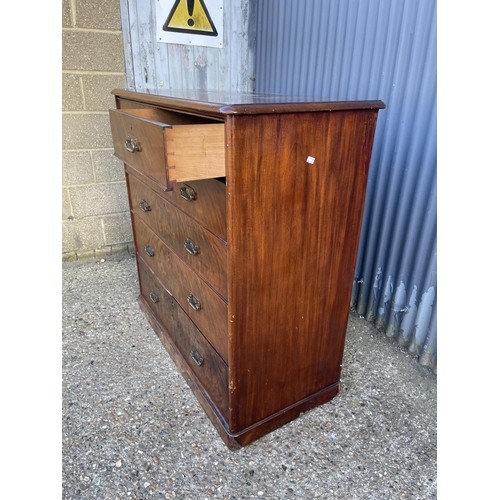 64 - A large victorian mahogany chest of six drawers 116x50x 116