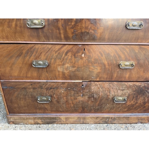 64 - A large victorian mahogany chest of six drawers 116x50x 116