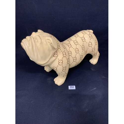 952 - Decorative model Bulldog length 48 height 30 cms