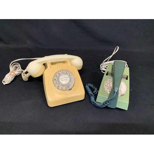 680 - 2 vintage GPO phones