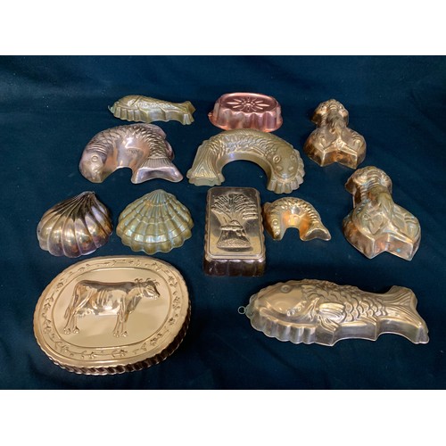 676 - 12 copper moulds