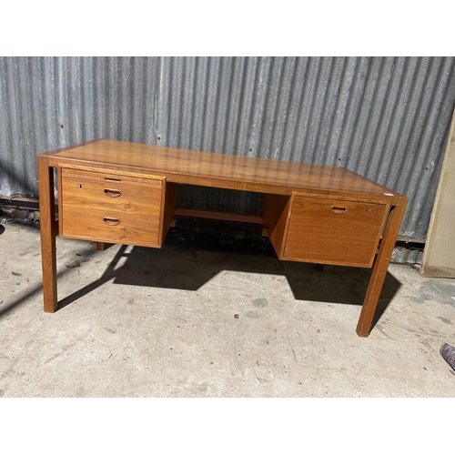 61 - A large mid century teak office desk (AF TO FILING DRAWER ) 150x77x70