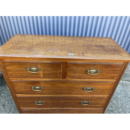 123 - An Edwardian mahogany chest of five drawers 120x50x120