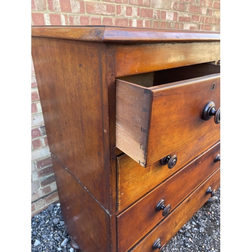 16 - A Victorian mahogany chest of five drawers (2 sections)  108x 42x 120