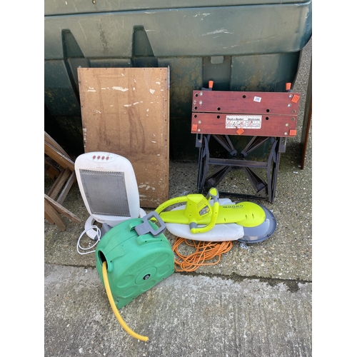 256 - Workmate, paste table, hose reel and garden groom