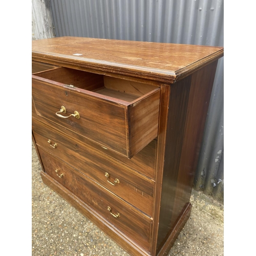 275 - A large edwardian mahogany chest of five drawers 123x70x115