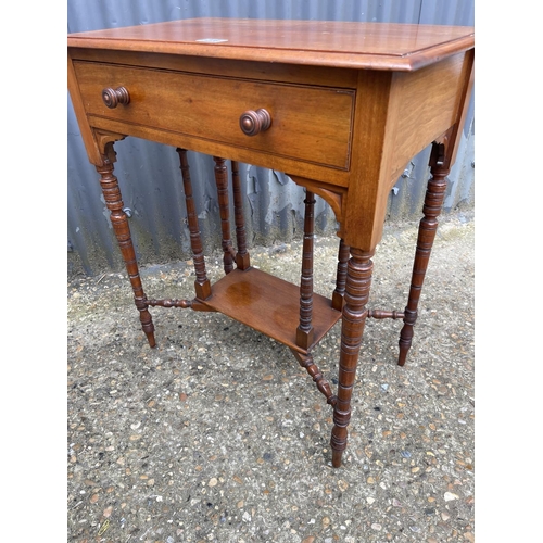 278 - A mahogany single drawer writing table 66x40x76