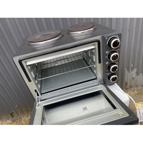 281 - A Cookworks oven