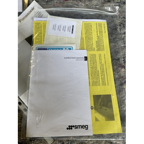 371 - A Smeg upright fridge freezer 63x65x 170