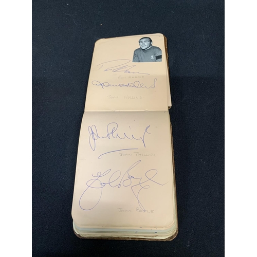 502 - Autograph book Mostly Past Chelsea players signatures, Peter Bonneti, Dave Sexton, Peter Housman, St... 