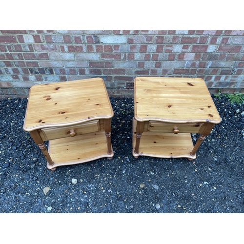 70 - A pair of pine single drawer bedsides