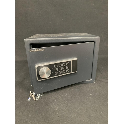 766 - Chubb digital safe 35 x 25 x 25 cms