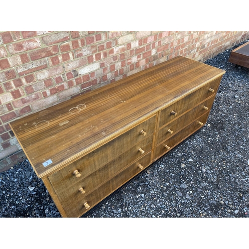 8 - A mid century teak chest of six drawers 156 x48x65