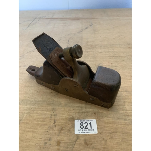 821 - Antique infill plane