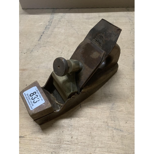 833 - Antique Preston smoothing plane