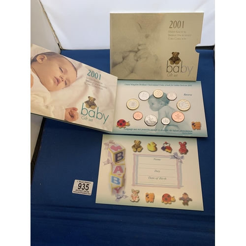 935 - 2001 unused Royal Mint Baby Gift Set