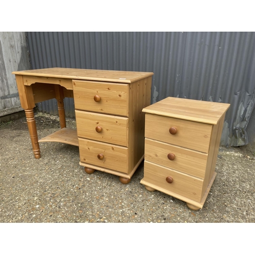 101 - A modern kneehole desk and matching bedside