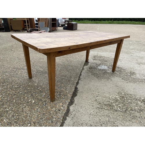 150 - A french style pine farmhouse dining table 186x98