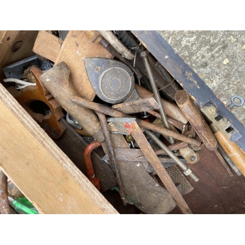 273 - A vintage pine tool chest with contents