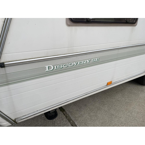 398 - A 1994 Bailey Discovery SE CHAMPAGNE touring caravan. One family owner from new, all internal applic... 