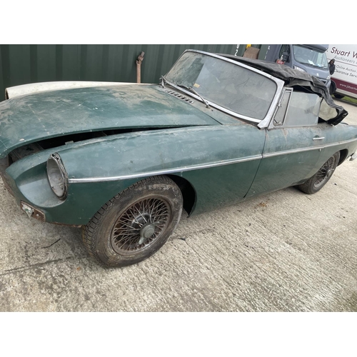 400 - CBG816C - MGB convertible for restoration. Many original parts, garage stored for some 25 years prio... 