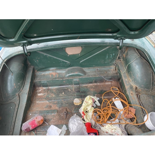 400 - CBG816C - MGB convertible for restoration. Many original parts, garage stored for some 25 years prio... 