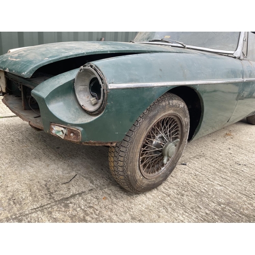 400 - CBG816C - MGB convertible for restoration. Many original parts, garage stored for some 25 years prio... 