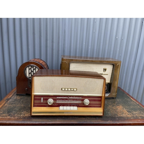 85 - Three vintage radios