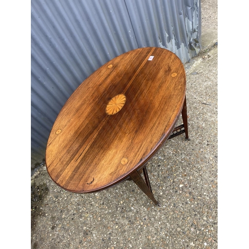 93 - An Edwardian inlaid oval occasional table 100x70