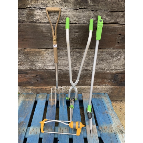 413 - Garden border fork, lawn sprayer, 2 grass cutters