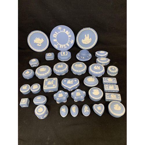 750 - Large collection of Wedgwod Blue Jasperware - 34 pieces in total