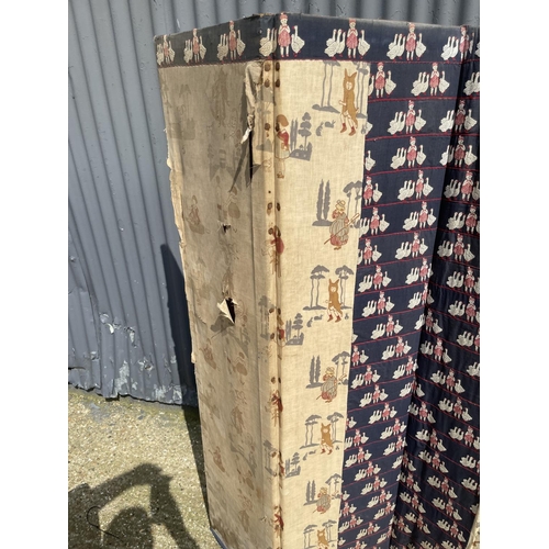 104 - A four section folding screen