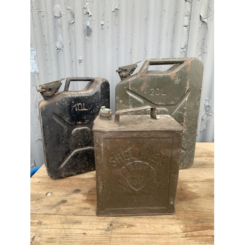 491 - Shellmex 2 gallon can and 2 Jerry cans