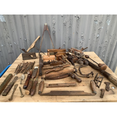 498 - Antique woodworking tools, including eight Sorby plane irons