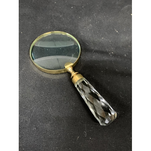 988 - Glass handled large Magnifying glass