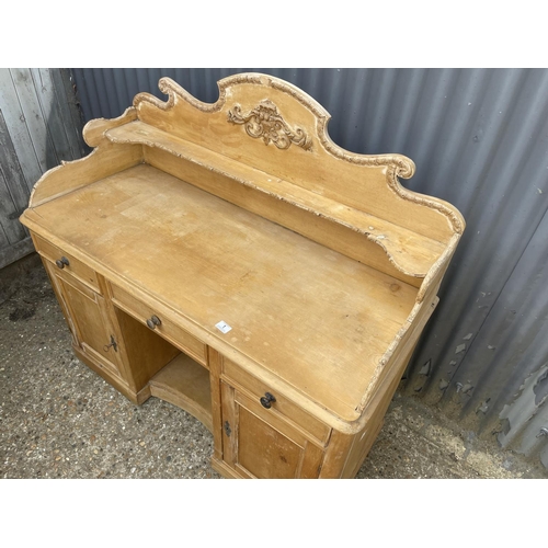 1 - A continental pine washstand / sideboard 127x53x115