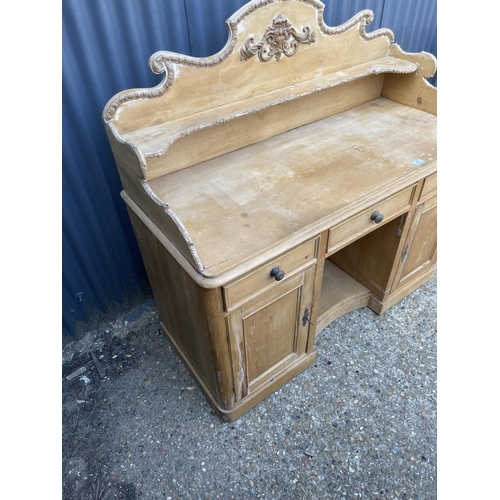 1 - A continental pine washstand / sideboard 127x53x115