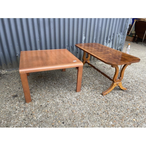 148 - Modern table and yew coffee table