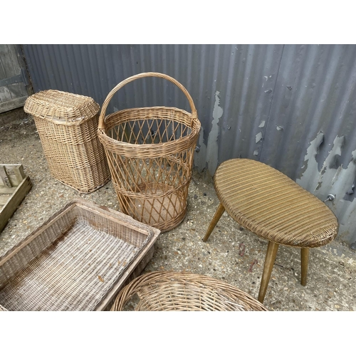 167 - Gold Lloyd loom stool, potato tray and four pieces basket ware