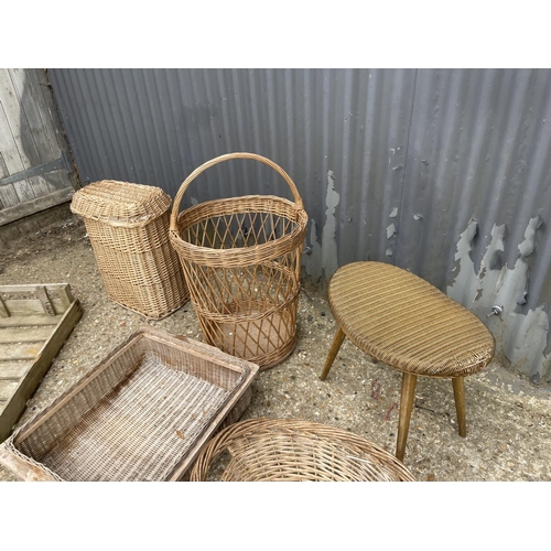 167 - Gold Lloyd loom stool, potato tray and four pieces basket ware