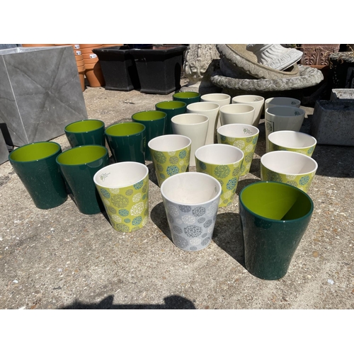 370a - 22 cermaic vases / pots from royal horticultural society