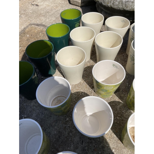 370a - 22 cermaic vases / pots from royal horticultural society