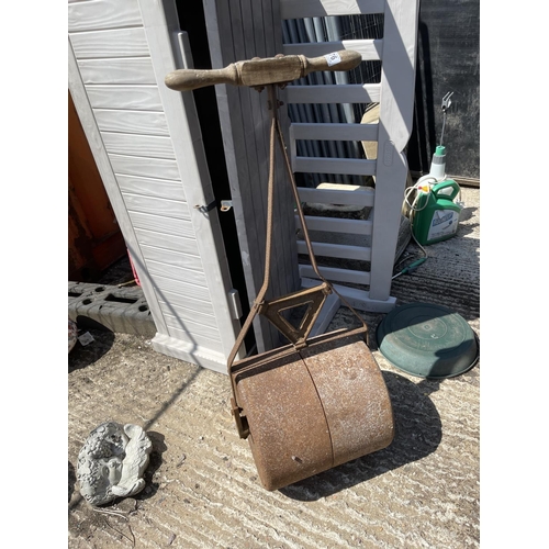 376 - Vintage garden roller