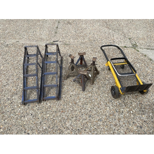 402 - Sack barrow, car ramps and axle stands