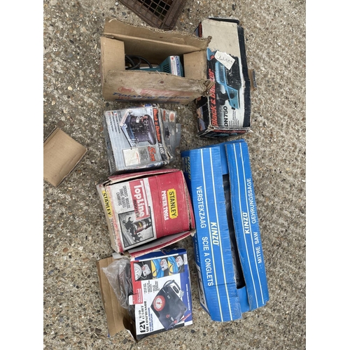 406 - Boxed mitre saw and box of electric tools