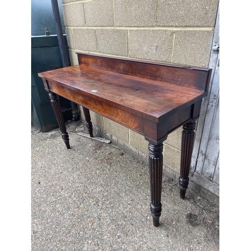 74 - A victorian mahogany serving table 150x47x 90