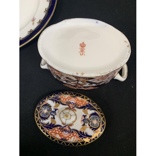 739 - Crown Derby sucrier, English porcelain bowl and three plates